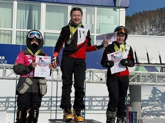 С золотыми медалями вернулись сноубордисты из Владивостока