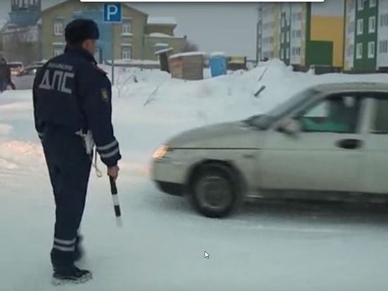 На Ямале 20 водителей за сутки пролетели на красный свет и попались инспекторам
