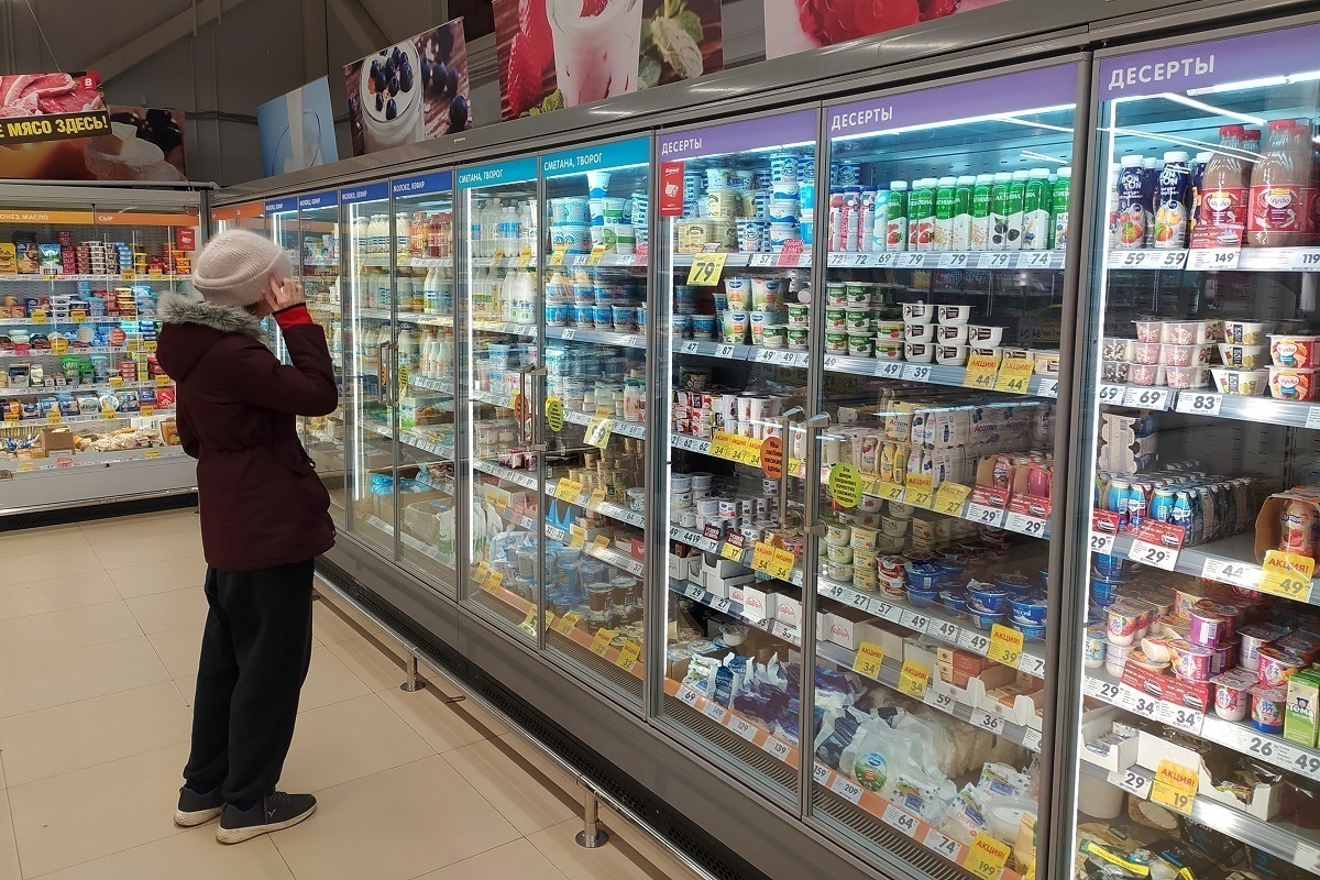 В России производители стали скрывать снижение объема молока надписью ...