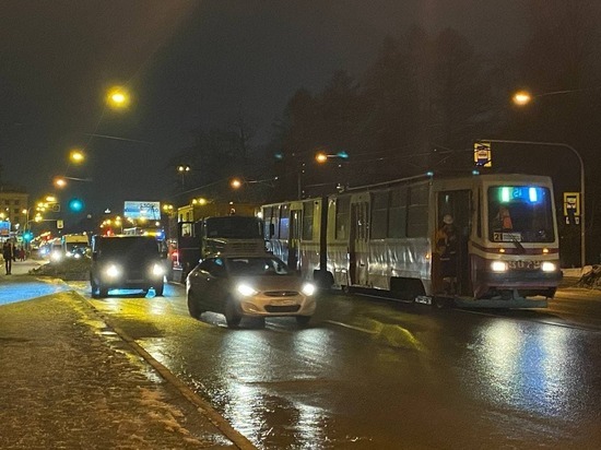 Мурманские пассажиры общественного транспорта могут выиграть подарки