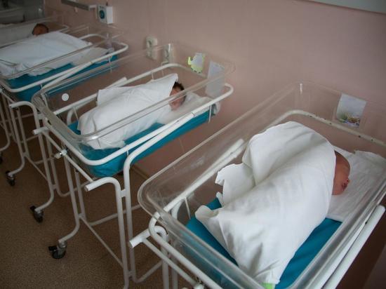 39-летняя жительница Новосибирска родила десятого ребенка