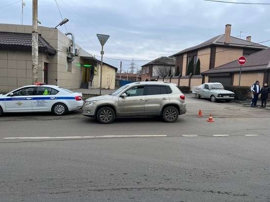 В Ростове школьница попала под колеса иномарки