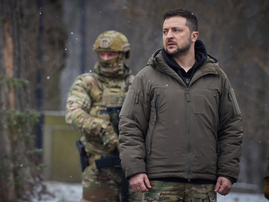 Зеленский заявил, что украинцы в тылу начали терять боевой настрой и мотивацию