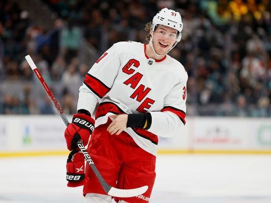 Россиянин Свечников выиграл один из конкурсов Матча всех звезд НХЛ