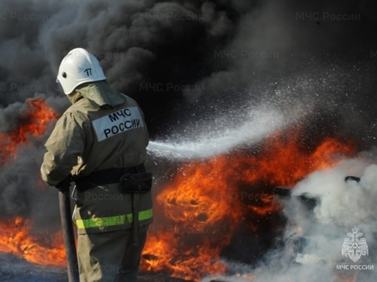 Ночной пожар в Ивановской области уничтожил автомобиль