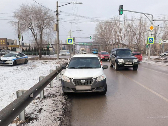 Под Волгоградом водитель иномарки насмерть сбил 52-летнюю женщину