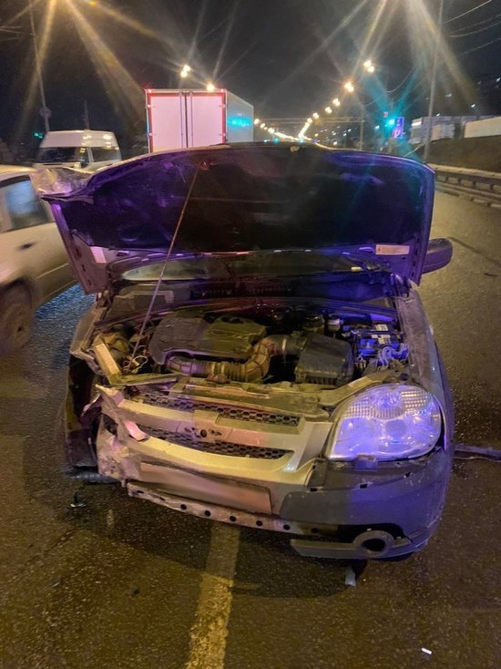 В Воронеже пострадали парень и девушка в ДТП на ул. Антонова-Овсеенко