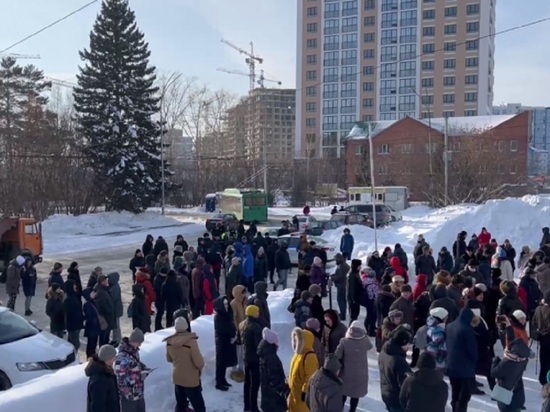 Митинг против повышения тарифов оказался немногочисленным в Новосибирске