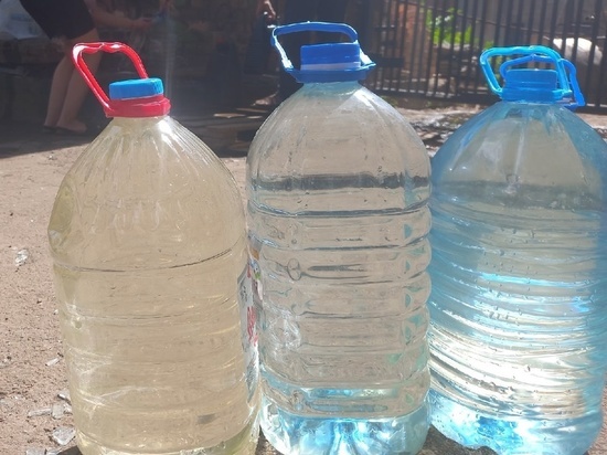 В Донецке подорожала вода на разлив