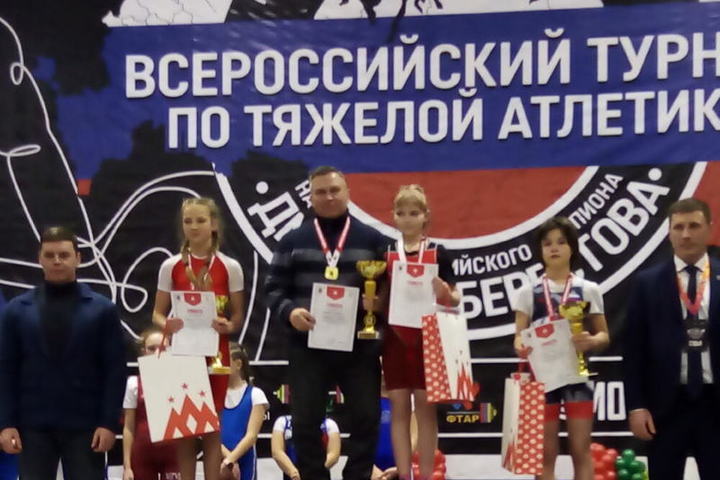 Юная костромичка-пауэрлифтерша привезла с соревнований по тяжелой атлетике «серебро»