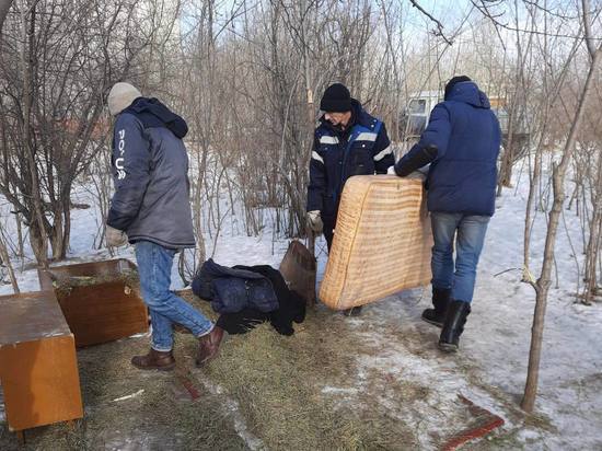 Администрация снесла «собачьи городки» в Черновском районе Читы