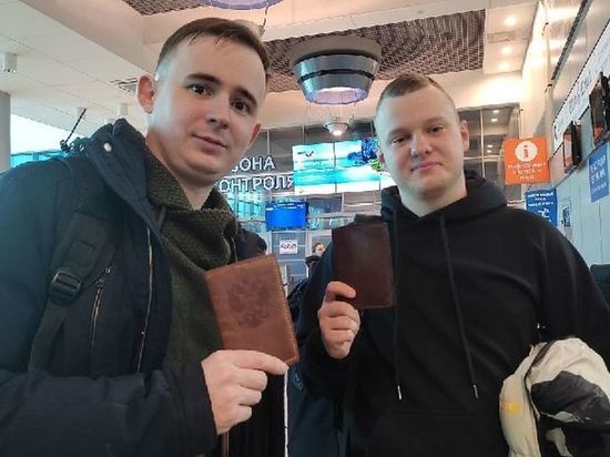 Два омских волонтёра уехали в ЛНР