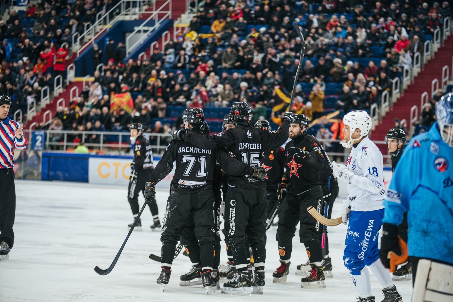 Игры ска нефтяник хоккей с мячом. Хк СКА-Нефтяник Хабаровск.  Матч хк «Енисей» — «СКА-Нефтяник»09.02.2023.  Матч хк «Енисей» — «СКА-Нефтяник». Фото хоккеистов.