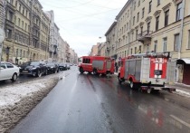 В Центральном районе произошел пожар – в квартире на Малой Морской улице что-то загорелось. К счастью, обошлось без пострадавших, рассказали в пресс-службе МЧС по Петербургу.