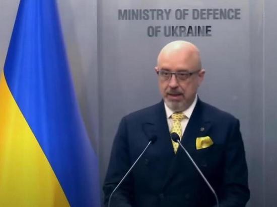 Арахамия официально объявил: Резникова снимают с должности министра обороны Украины