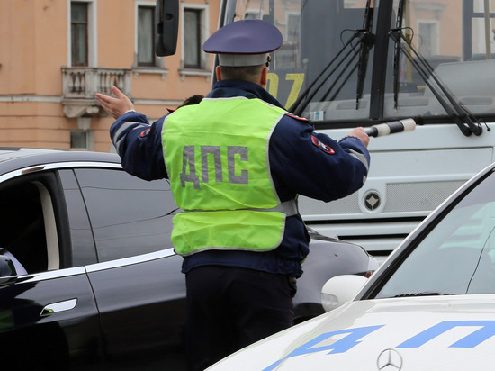 Новгородские автоинспекторы за неделю пресекли больше 13 тысяч нарушений ПДД