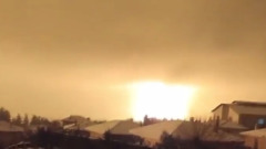 Столб огня до неба: видео пожара на турецком газопроводе после землетрясения