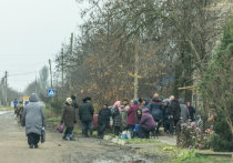 Украинские военные ночью атаковали из ствольной артиллерии город Новая Каховка, сёла Казачьи Лагеря, Виноградное и Крынки, выпустив по ним 26 снарядов, в общей сложности в течение суток населённые пункты Херсонской области были атакованы 90 снарядами