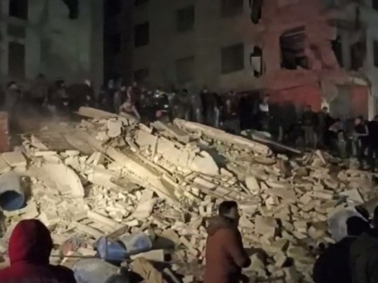 Сumhuriyet: землетрясение в Турции может вызвать цунами в Италии