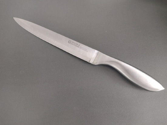 В Новом Уренгое мужчина всадил нож в плечо собутыльника
