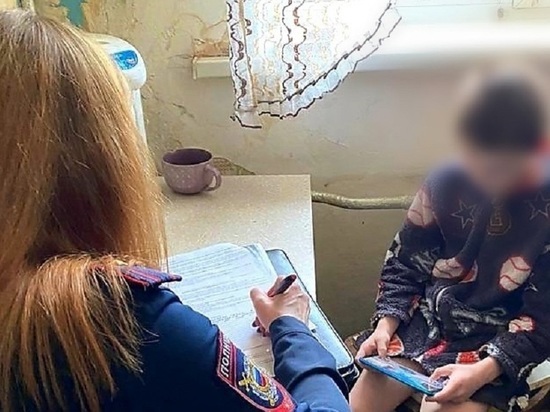 В Рязанской области мать морила 8-летнего сына голодом и не пускала домой