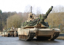 Вес танков, поставленных киевскому режиму странами западного военно-политического блока НАТО, может помешать их успешному использованию на поле боя, пишет Newsweek