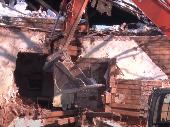 В Кирове более 100 аварийных домов снесут, а жильцов расселят