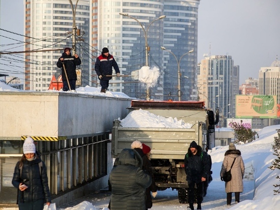 В Новосибирске 7 февраля от снега очистят 15 улиц: адреса