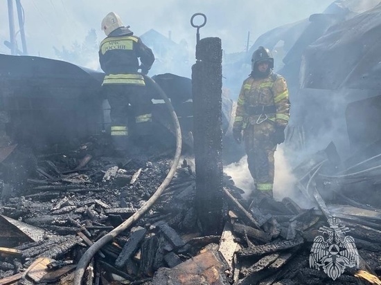 Замыкание проводки стало причиной крупного пожара в Бейском районе Хакасии