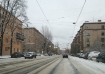 Погодную картину в Петербурге во вторник, 7 февраля, будет формировать теплый атмосферный фронт. Горожан ждет местами небольшой снег и слабый минус.