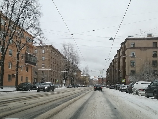 В Петербурге во вторник ожидается местами снег и минус два градуса