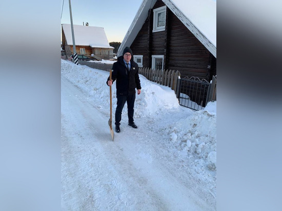 Северянину с инвалидностью в уборке снега помогли в прокуратуре