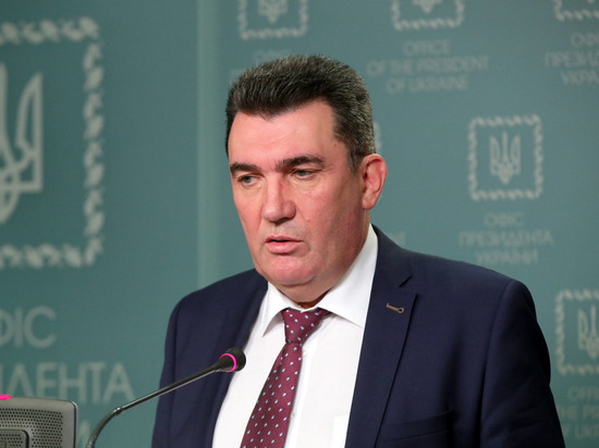 Секретарь СНБО Данилов: ВСУ могут бить по целям в России из украинского оружия