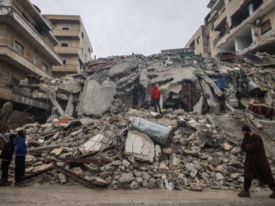Сейсмолог: Турцию ожидает год афтершоков после землетрясения