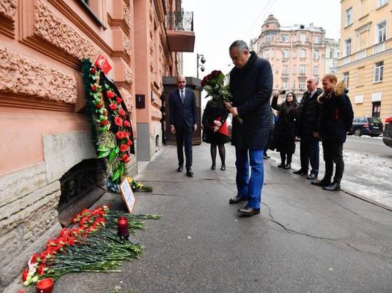 Дрозденко выразил соболезнования Турции и Сирии в связи с землетрясениями