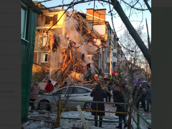 Подъезд жилого дома обрушился в Ефремове Тульской области из-за взрыва газа