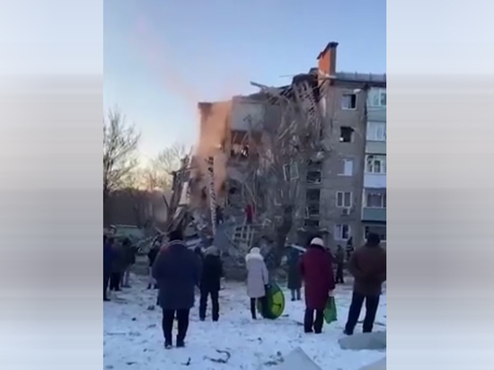 Четыре человека остаются под завалами пятиэтажки в Ефремове, где взорвался газ