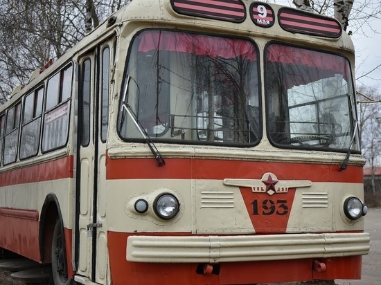 В Кирове задумались о том, как использовать ретро-троллейбус для экскурсионных поездок