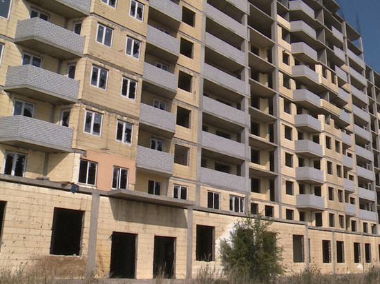 Вместо квартиры денежная компенсация: руководство региона обещает обманутым дольщикам выплатить стоимость недостроенного жилья