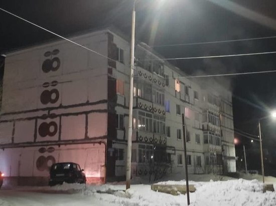 Тело мужчины нашли при тушении пожара в квартире на севере Сахалина