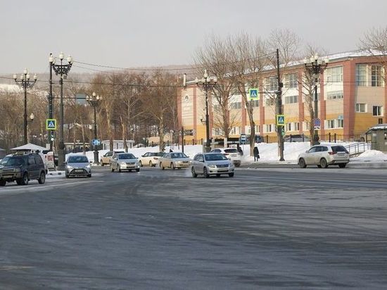 Власти назвали стабильной дорожную обстановку в Южно-Сахалинске 8 февраля