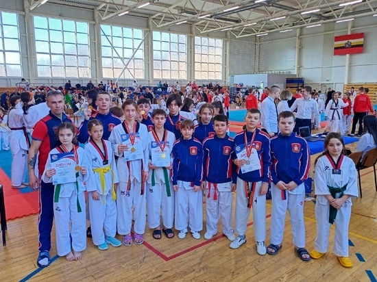 Смоленские тхэквондисты стали победителями и призерами на чемпионате в Курской области