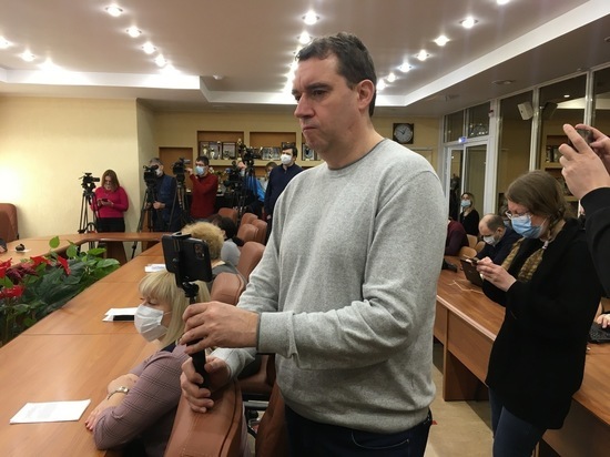 Саратовские депутаты опасаются, что их коллегу "хватит удар"