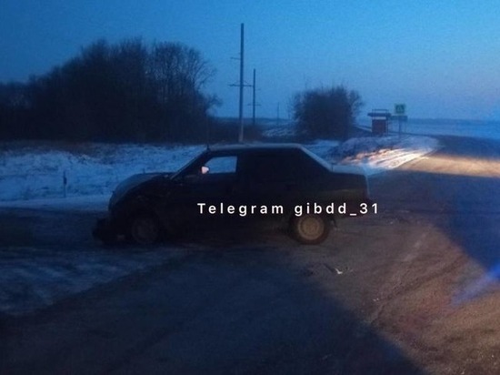  На трассе в Белгородской области маршрутка столкнулась с легковушкой