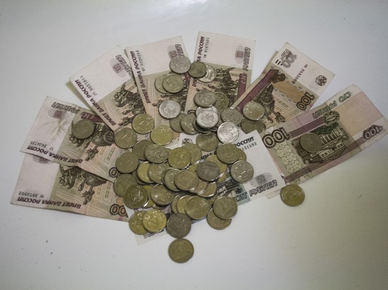 Пенсионерка с Сахалина ездила в соседнюю деревню ради перевода 1,6 млн рублей мошенникам