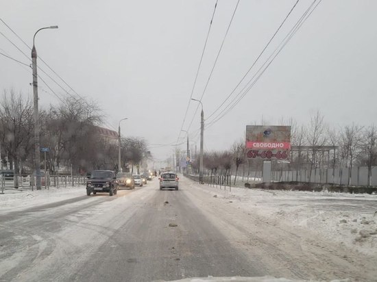 Второй день снегопадов и ураганного ветра: Как обстоят дела на дорогах Кубани?