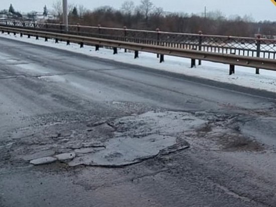 В Курской области начался ремонт моста через реку Сейм