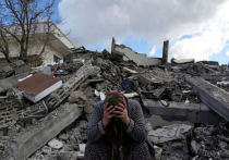 Количество погибших при землетрясении в Турции продолжает расти