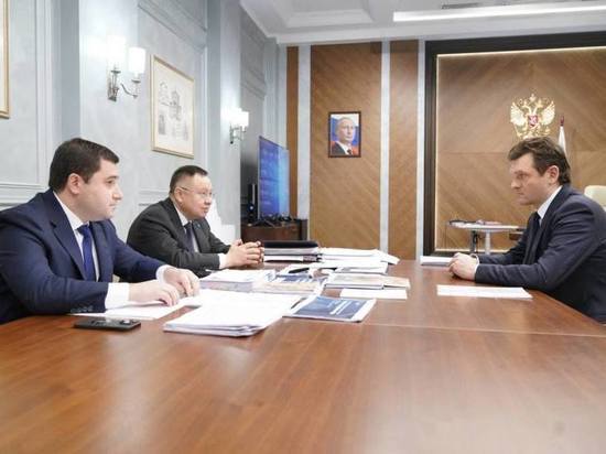 Замгубернатора Орловской области Бирюков встретился с главой Минстроя Файзуллиным