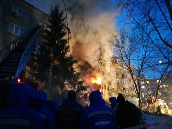 По квартирам взорвавшегося дома на Линейной в Новосибирске накануне ходили лже-газовщики